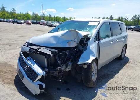 2021 Kia Sedona Lx z USA, uszkodzony, nr VIN KNDMB5C15M6675164